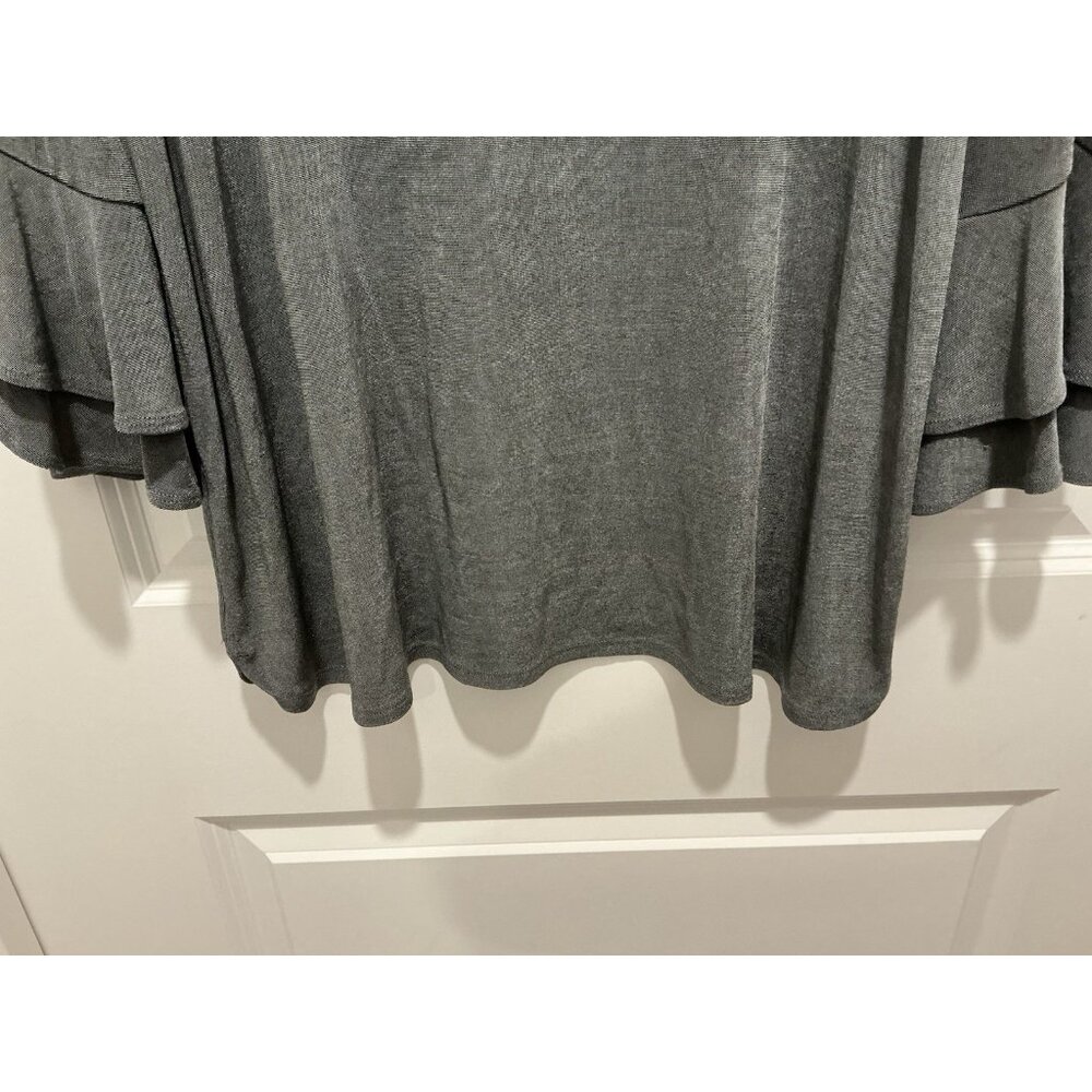 Chicos Traveler Top Size 3 (16-18) Grey Ruffle Cuff Long Sleeves - Picture 4 of 9